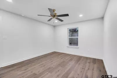 917 Crosby, Tyler, TX 75701 - Photo 8