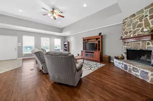 509 W Main St, Whitehouse, TX 75791 - Photo 36