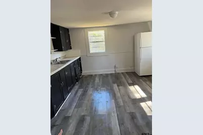 513 W 6th, Mt Pleasant, TX 75455 - Photo 8