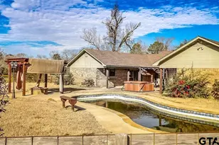 21781 Cr 2160, Troup, TX 75789 - Photo 16