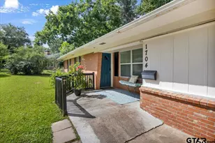 1704 Oakwood Dr, Troup, TX 75789 - Photo 2