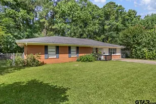 1704 Oakwood Dr, Troup, TX 75789 - Photo 4