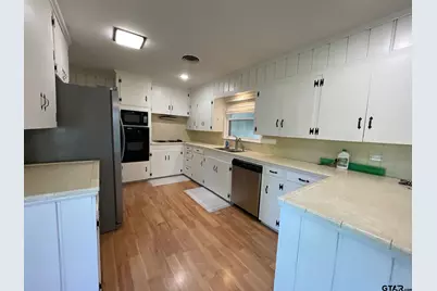 107 Bluebird, Mt Pleasant, TX 75455 - Photo 8