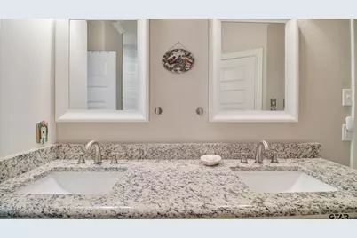 129 Oak Springs Loop, Mabank, TX 75156 - Photo 18