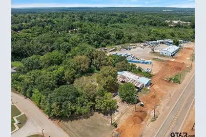 439 Frankston, Jacksonville, TX 75766 - Photo 2