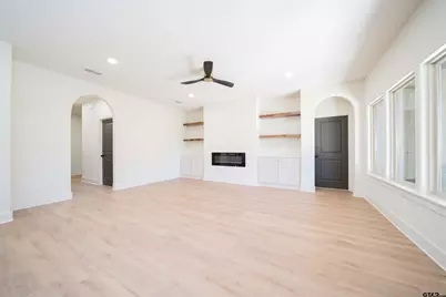 284 Ron Boyett, White Oak, TX 75693 - Photo 4