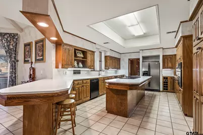 201 Country Club Drive, Mt Pleasant, TX 75455 - Photo 16