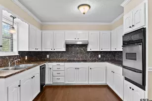 303 Lowry St, Arp, TX 75750 - Photo 8