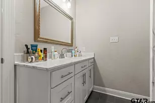 119 Crawford St, Gilmer, TX 75644 - Photo 18