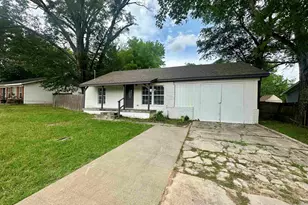 219 Half St, Lindale, TX 75771 - Photo 2