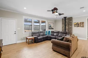 18345 Cr 2142, Troup, TX 75789 - Photo 6