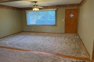 113 E Fairlane Dr, Longview, TX 75604 - Photo 2