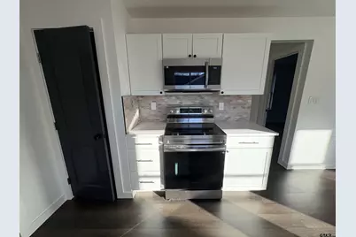 515 Giraud, Mineola, TX 75773 - Photo 6