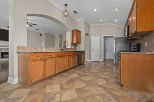 833 Greenwood Cir, Lindale, TX 75771 - Photo 8