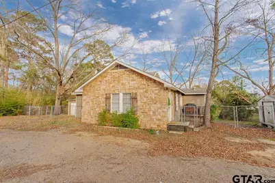508 N Tyler St, Big Sandy, TX 75755 - Photo 2