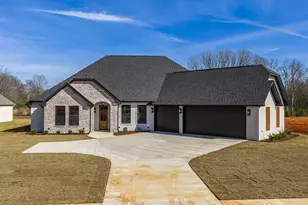 352 Heritage Wy, Bullard, TX 75757 - Photo 1