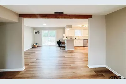 3131 Greg Ln, Tyler, TX 75701 - Photo 2