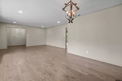 2515 Preston Ave, Tyler, TX 75701 - Photo 6