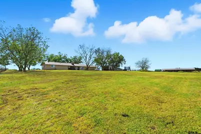 1742 SW Country Road 3055, Saltillo, TX 75478 - Photo 22