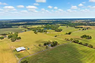 1742 SW Country Road 3055, Saltillo, TX 75478 - Photo 32