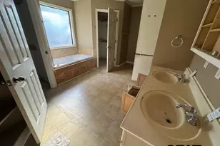 330 Francis St, Hawkins, TX 75765 - Photo 10