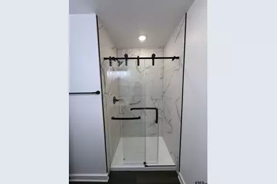 509 Giraud, Mineola, TX 75773 - Photo 8