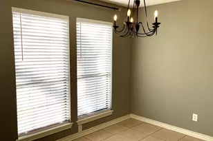 943 Creekside Drive, Tyler, TX 75703 - Photo 4