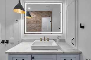 500 Roberts Cir, Longview, TX 75605 - Photo 6