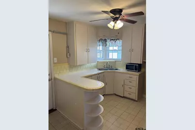 1931 S Wiley, Tyler, TX 75701 - Photo 2