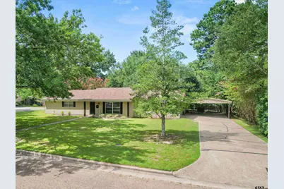 1111 Dogwood St, Gilmer, TX 75644 - Photo 2