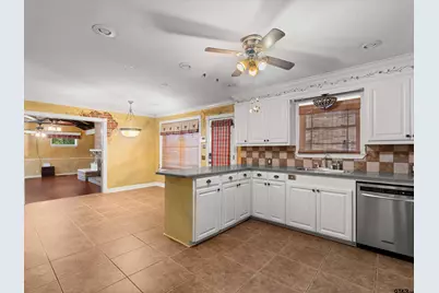 6 Lindsey Ln, Longview, TX 75601 - Photo 18