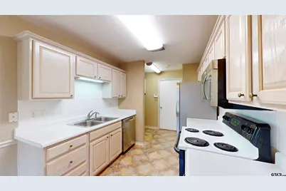 5401 Hollytree Dr #1002, Tyler, TX 75703 - Photo 10