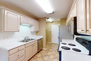 5401 Hollytree Dr, Tyler, TX 75703 - Photo 10