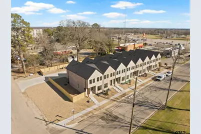 154 W 17th, Mt Pleasant, TX 75455 - Photo 2
