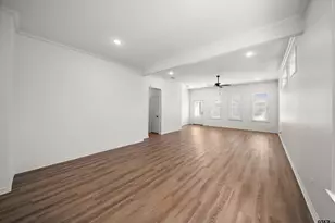 2716 Royal Vlg Wy, Tyler, TX 75701 - Photo 12