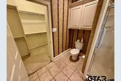 1911 Hollyglen, Tyler, TX 75703 - Photo 16