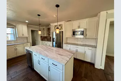 403 E Henderson St, Overton, TX 75684 - Photo 2