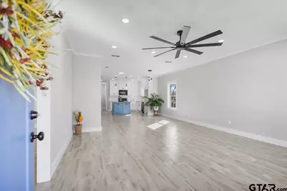 1413 N Summit Ave, Tyler, TX 75702 - Photo 6