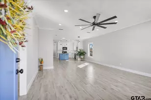 1413 N Smt Ave, Tyler, TX 75702 - Photo 6