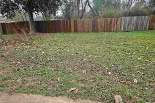 959 N Marshall St, Henderson, TX 75652 - Photo 20