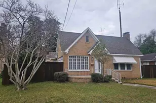 959 N Marshall St, Henderson, TX 75652 - Photo 1