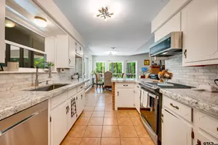 6205 An County Rd 153, Palestine, TX 75801 - Photo 8