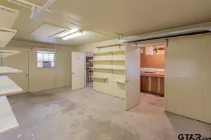 307 Easy Dr, Hideaway, TX 75771 - Photo 32