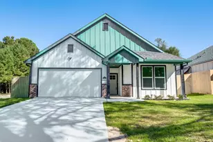 201 Victory St, Palestine, TX 75801 - Photo 1