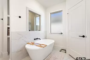 5300 Hollytree Dr, Tyler, TX 75703 - Photo 22