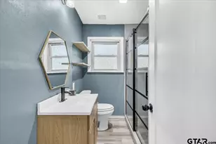 199 N Oak St, Van, TX 75790 - Photo 16