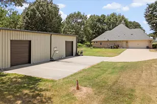 22828 Babes Lndg, Lindale, TX 75771 - Photo 2