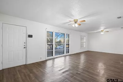 2228 Sampson Place, Tyler, TX 75701 - Photo 6