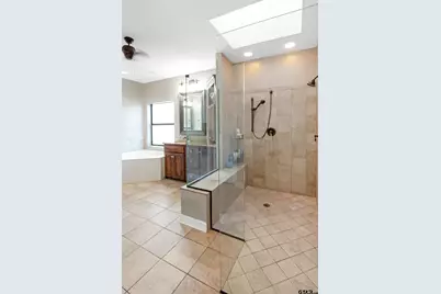 1687 W Point Rd, Kilgore, TX 75662 - Photo 28