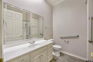2431 Homestead Ln, Tyler, TX 75701 - Photo 8